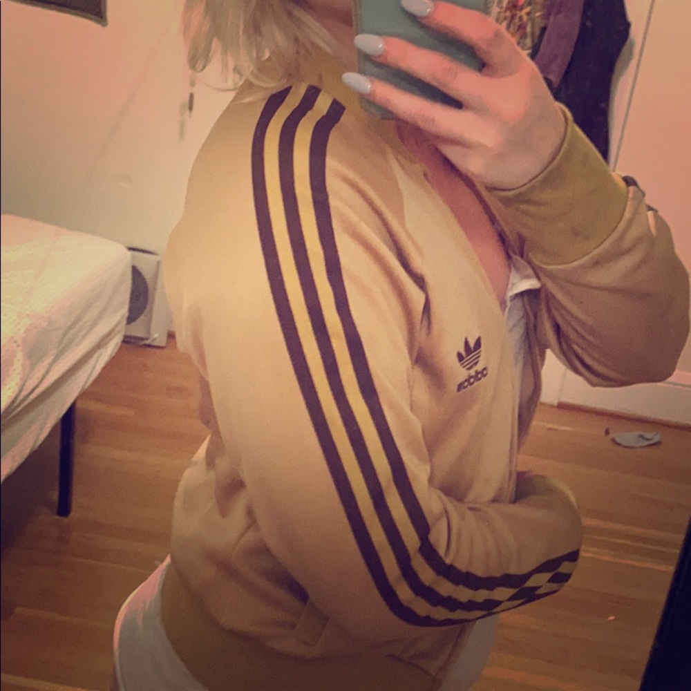 Priceless vintage adidas jacket